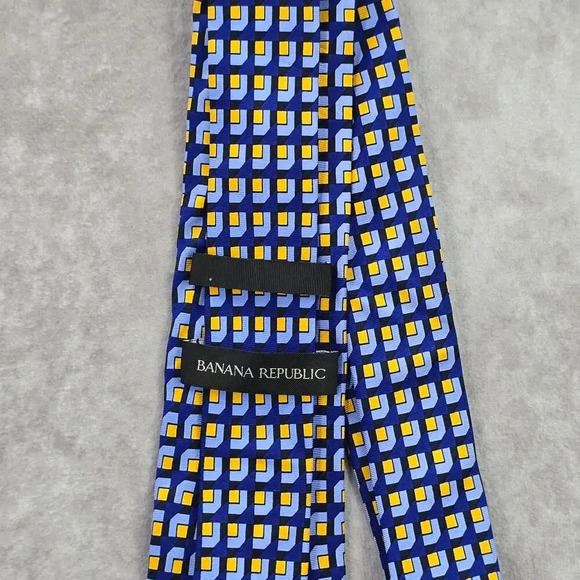 Banana Republic Blue Yellow Square Geometric 100% Silk Men's Neck Tie - Picture 4 of 6